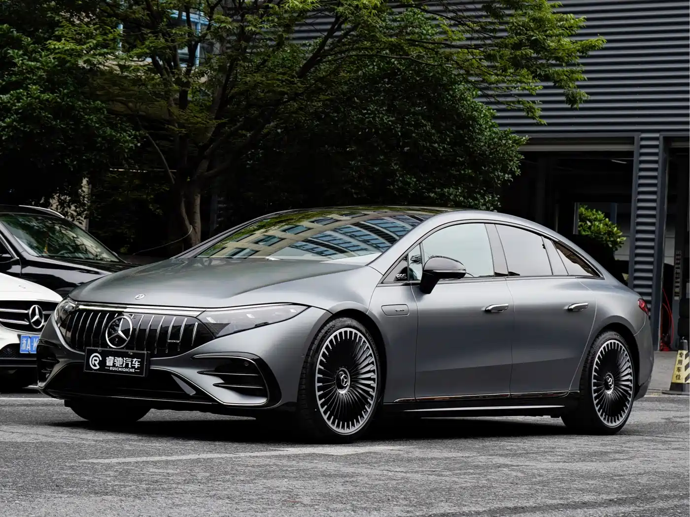 奔驰EQS AMG 2023款 AMG EQS 53 4MATIC+ 2025