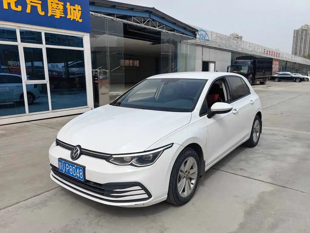 Volkswagen Golf 2021