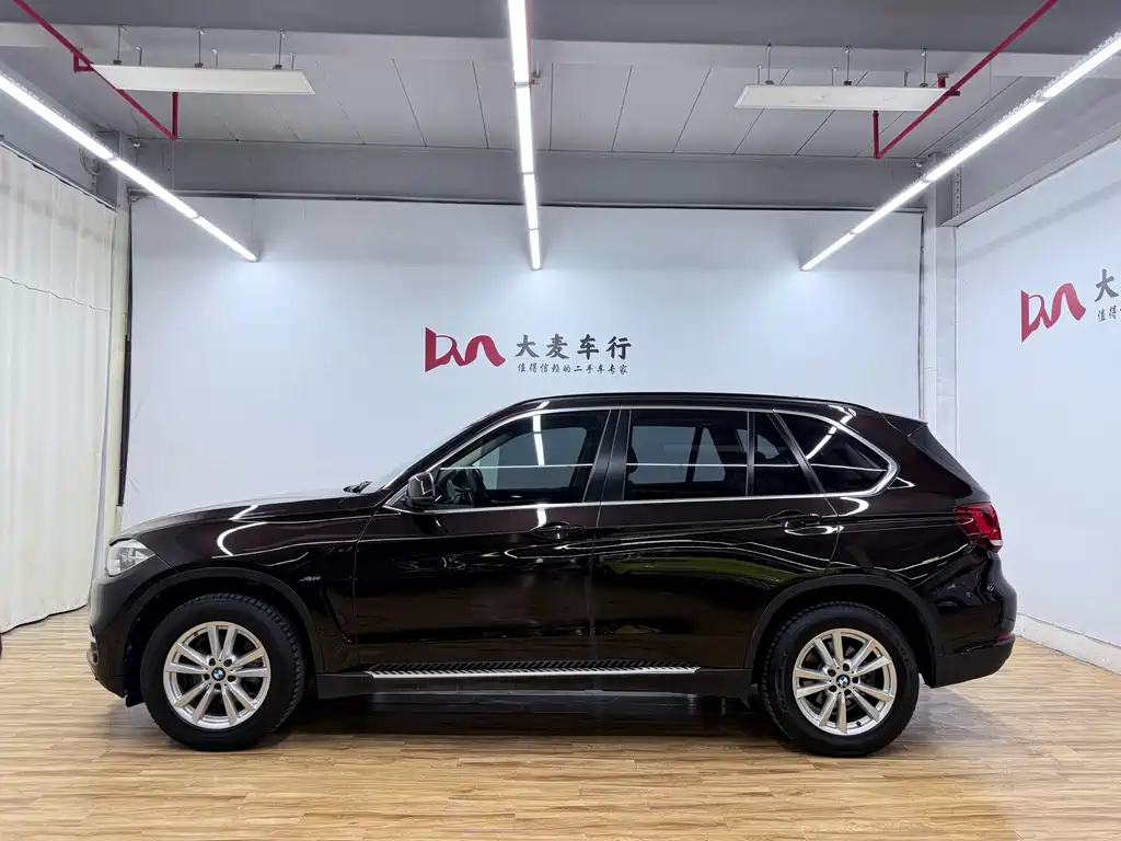 BMW X5 (Import) — миниатюра 6