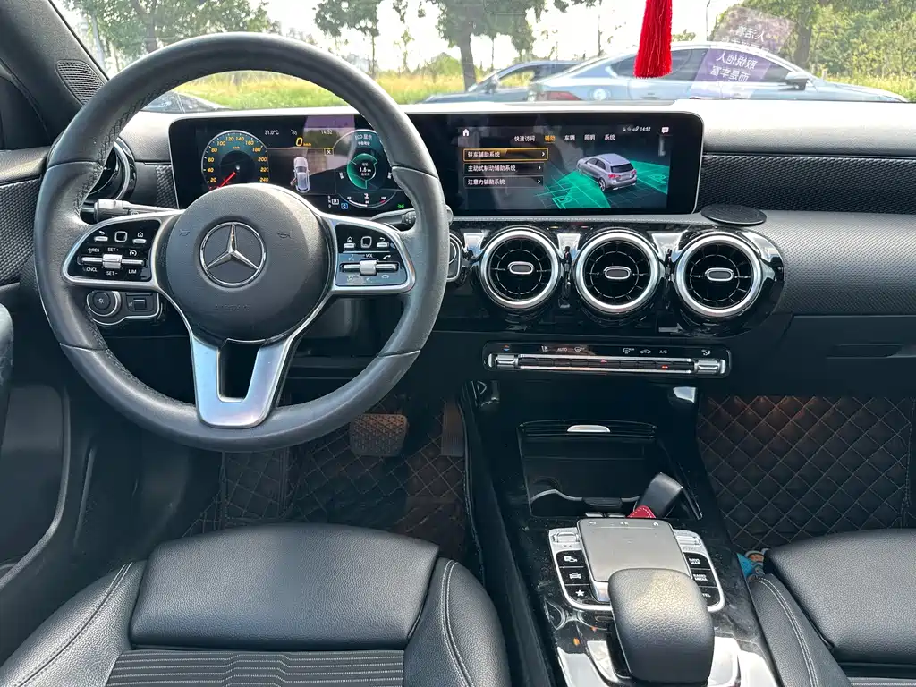 Mercedes-Benz A-Class (Import) — миниатюра 16