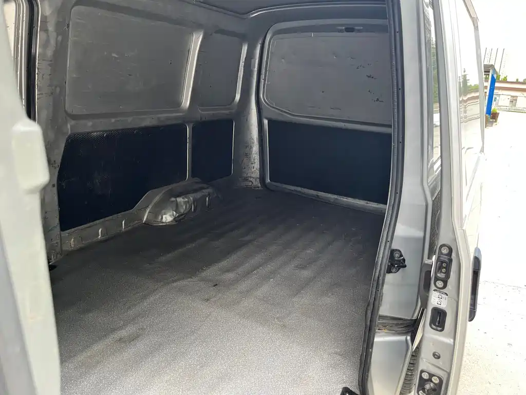 Wuling Wuling EV50 — миниатюра 10