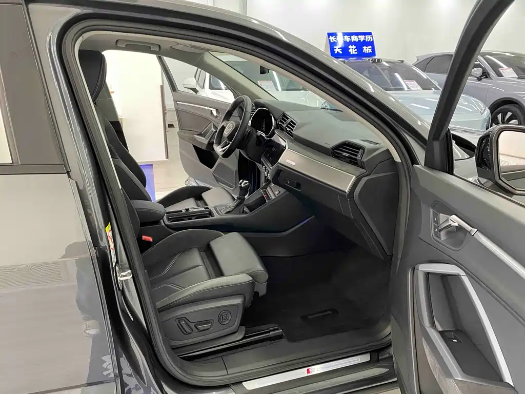 Audi Q3 Sportback — миниатюра 7