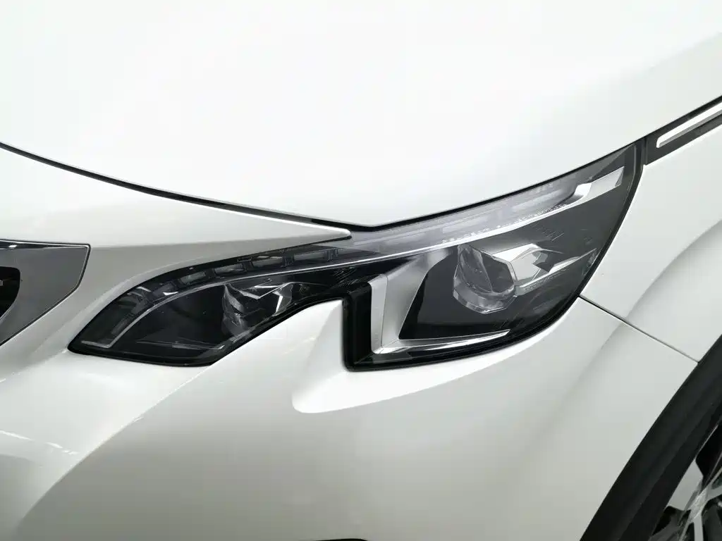 Peugeot 5008 — миниатюра 7