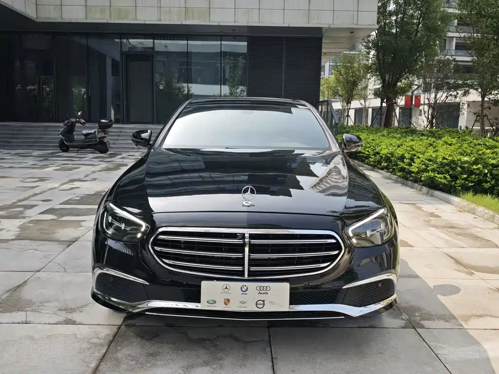 Mercedes-Benz E-Class E 2023 E 300 L Sport Luxury