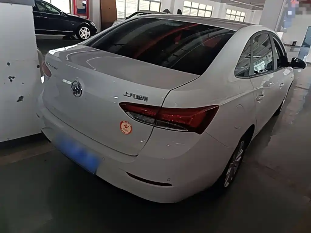 Buick Excelle — миниатюра 7
