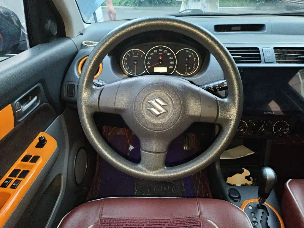 Suzuki Swift — миниатюра 11