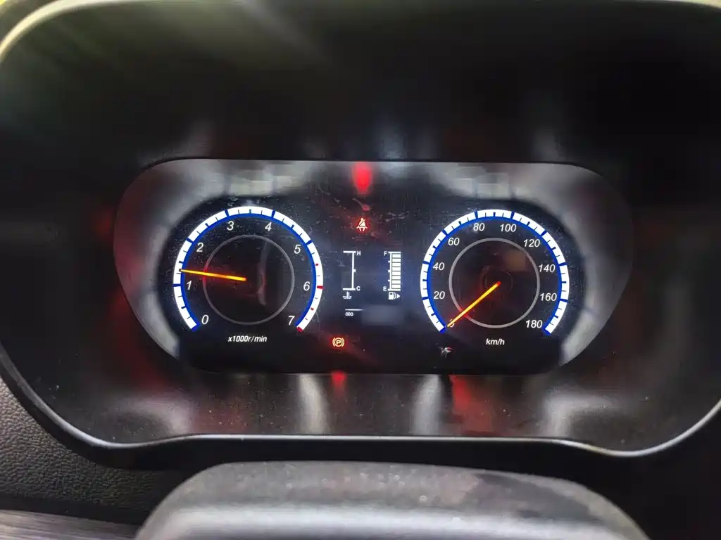 Changan M60 2023 1.5L GDI Comfort 6/7 мест