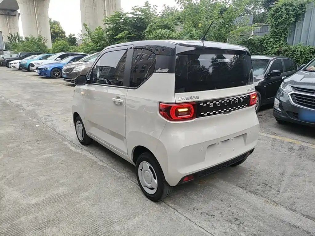 Wuling MINIEV — миниатюра 5