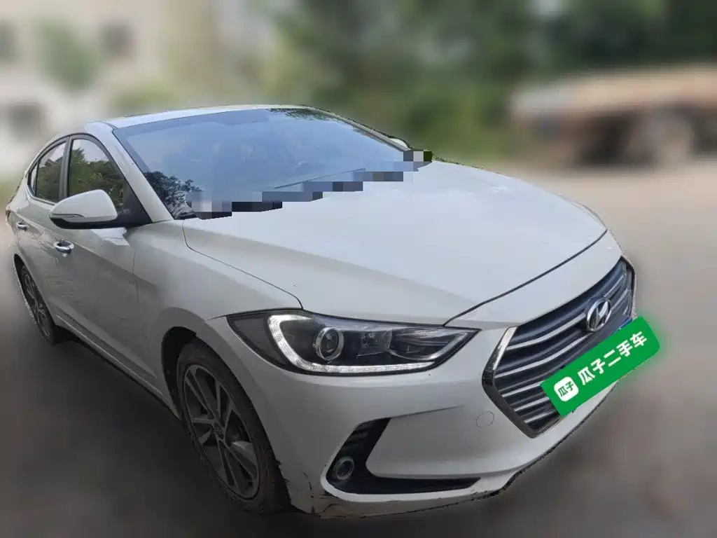 Hyundai Elantra — миниатюра 3