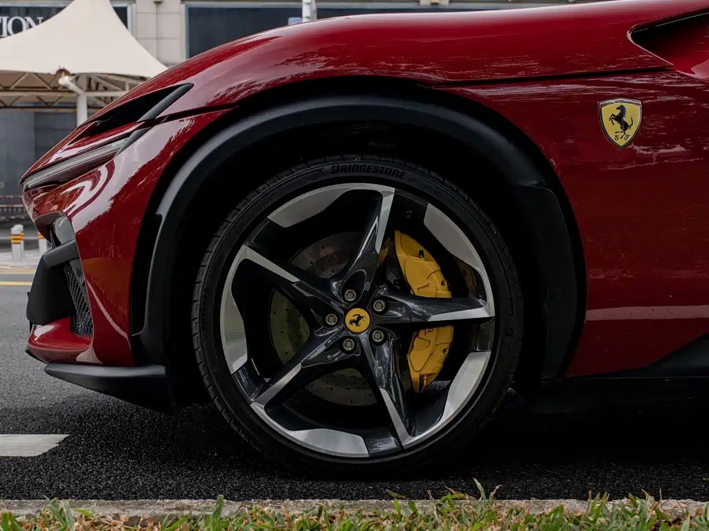 Ferrari Purosangue 6.5L V12, фото 7