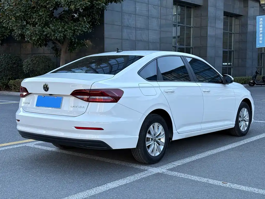 VOLKSWAGEN LAVIDA