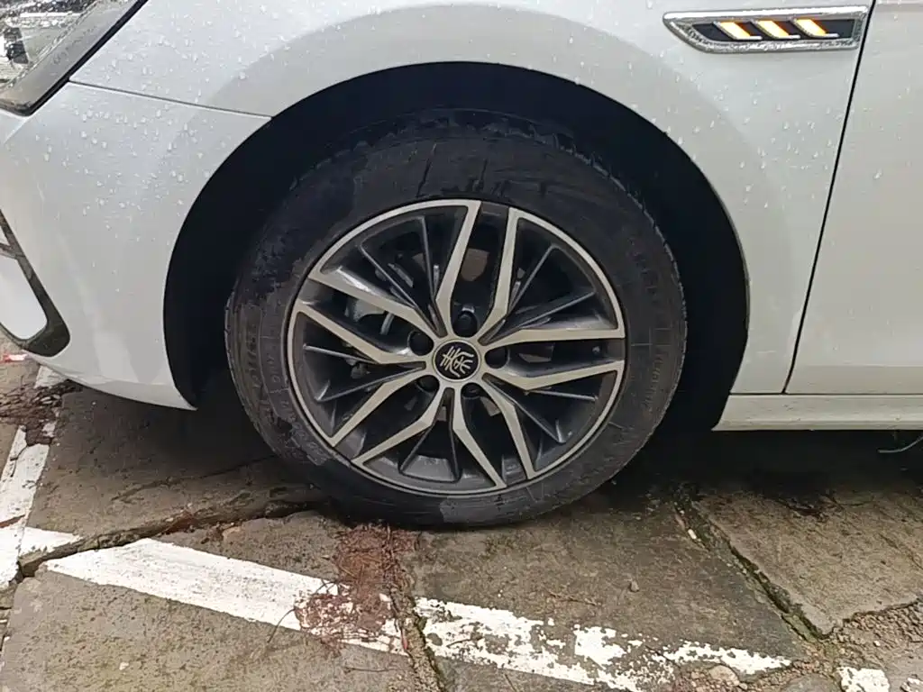 BYD Qin PLUS — миниатюра 23