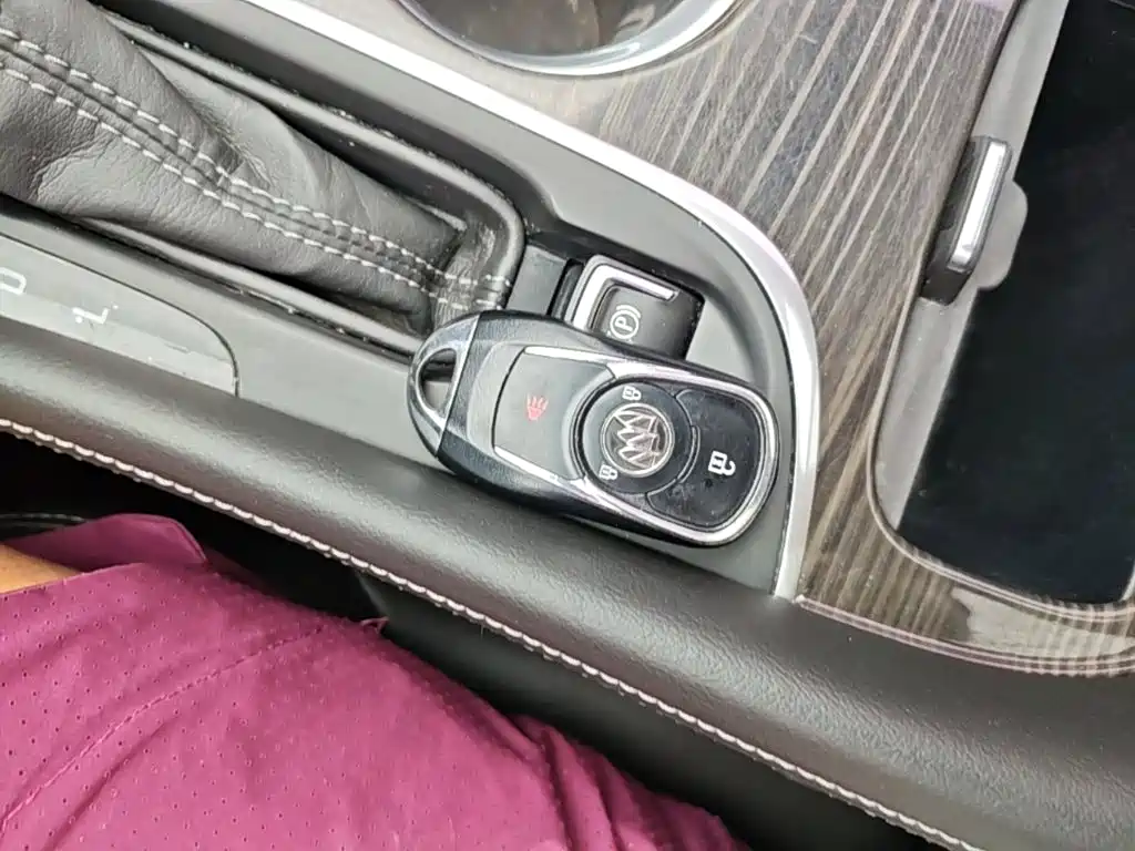 Buick Envision Plus — миниатюра 9