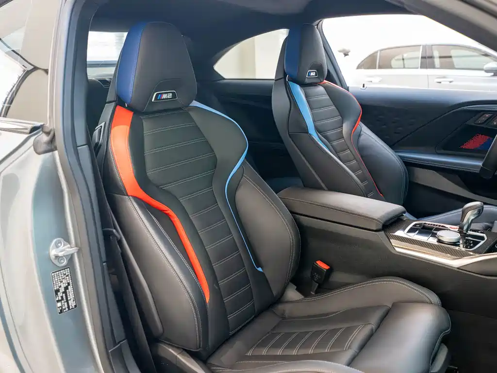 BMW M2 — миниатюра 13
