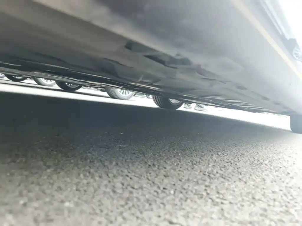 Mercedes-Benz E-Class (Import) — миниатюра 4