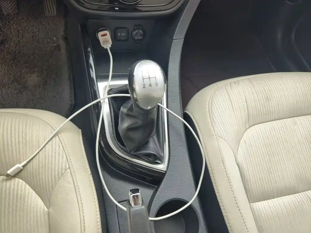 Changan V7 — миниатюра 15