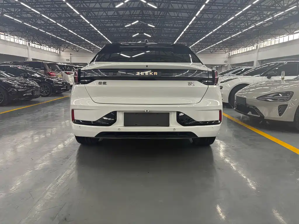 ZEEKR EXTREME KRYPTON 001