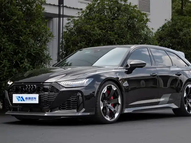 Audi RS 6 2025 RS 6 Avant GT — фото 1
