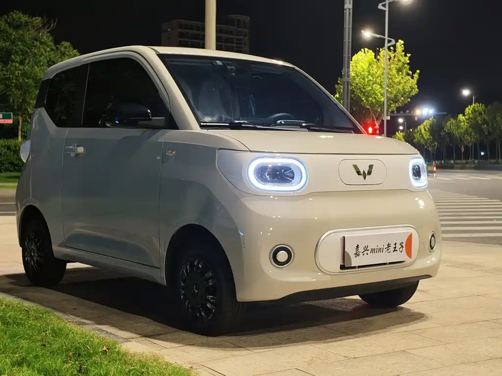 Wuling MINIEV — миниатюра 8