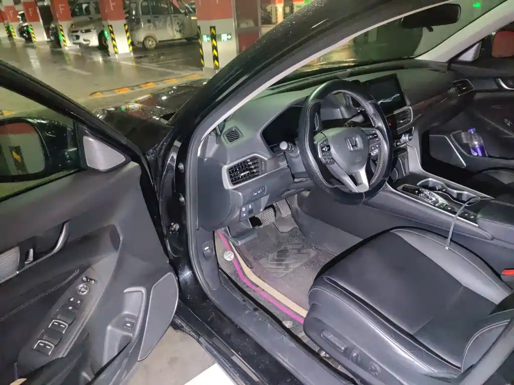 Honda Accord — миниатюра 12