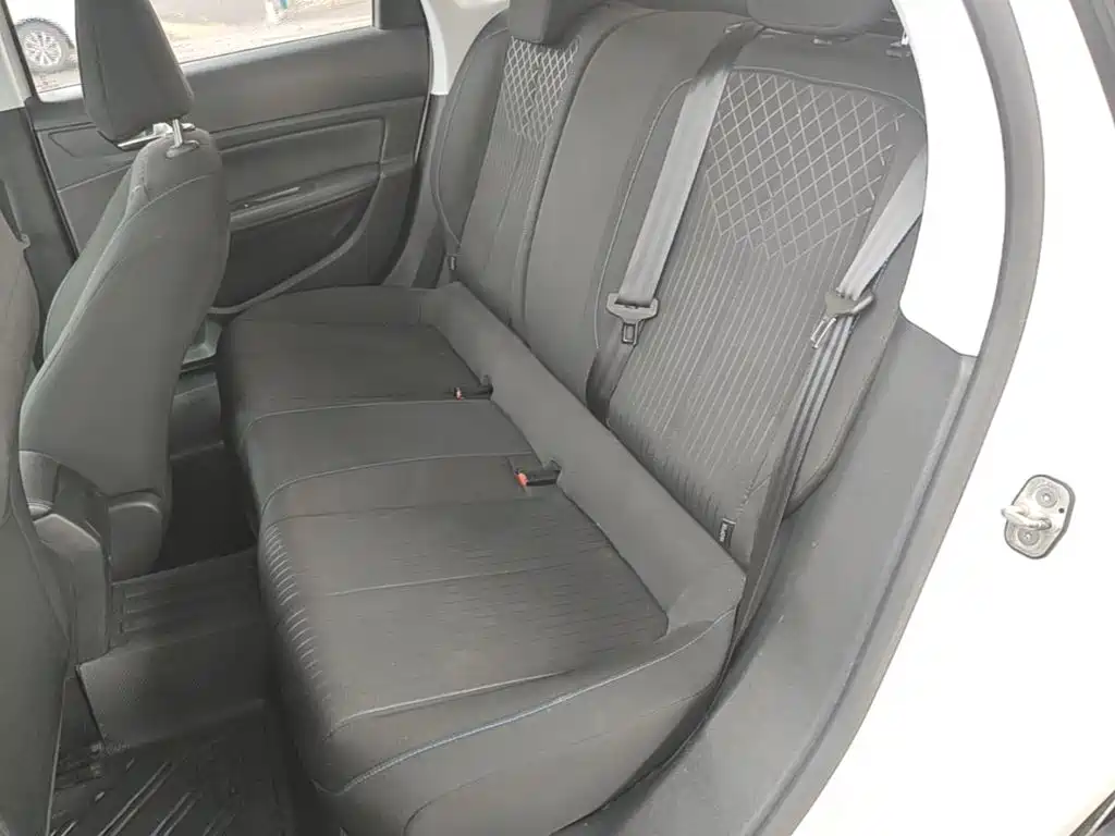 Peugeot 308 — миниатюра 17