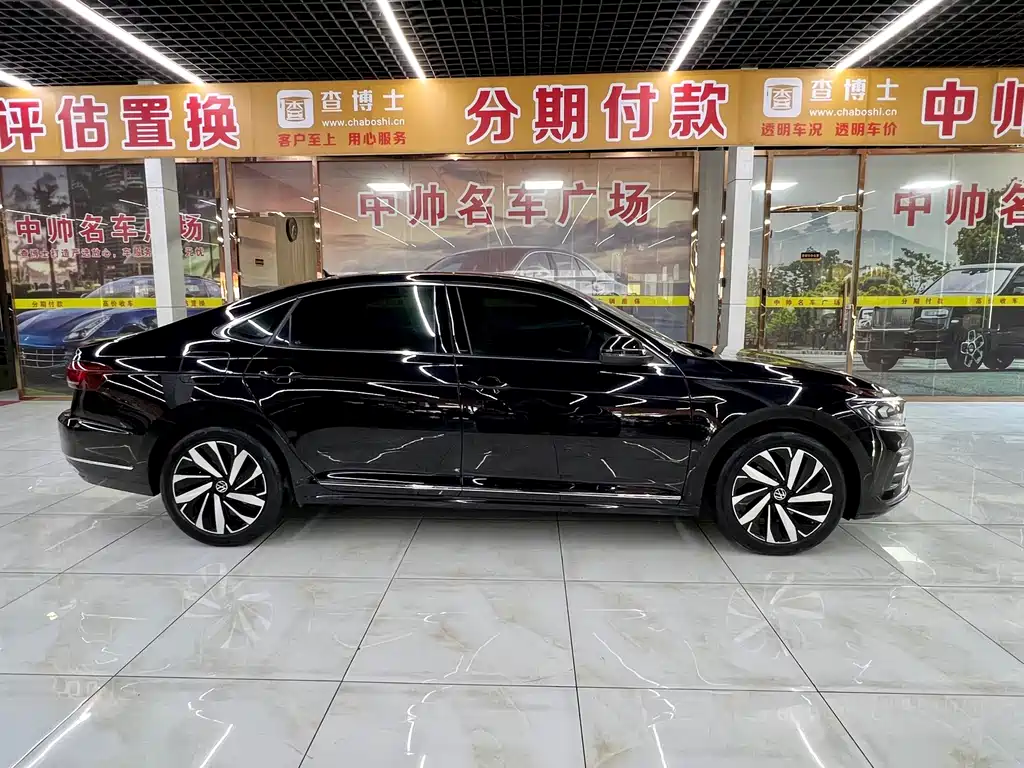 Volkswagen Passat 2024 330TSI Elite