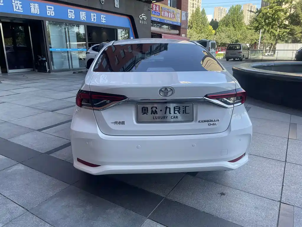 Toyota Corolla — миниатюра 8
