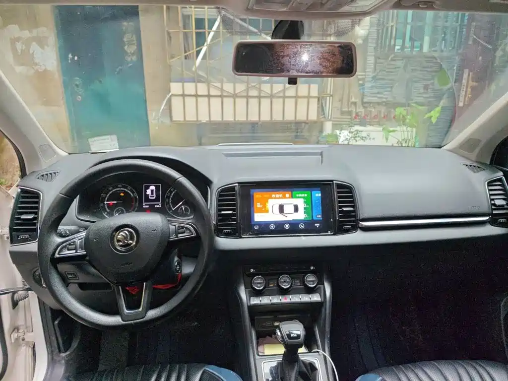Skoda Karoq — миниатюра 10