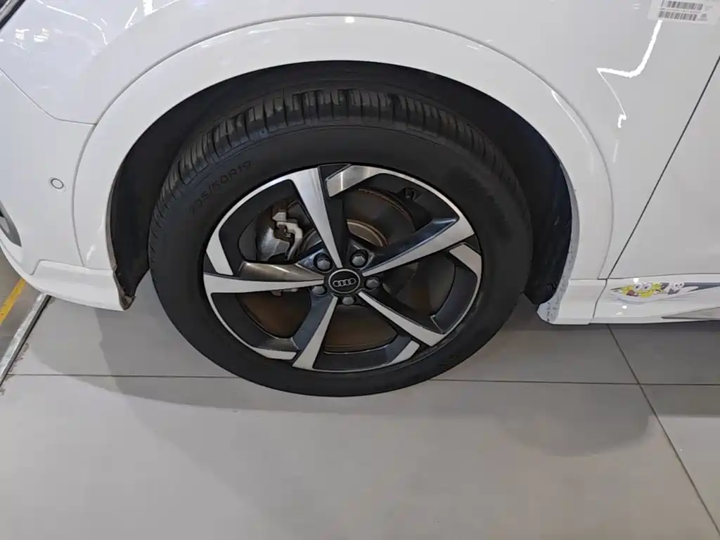 Audi Q3 — миниатюра 23