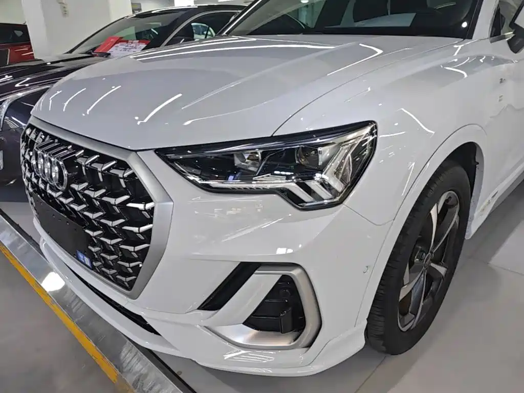 Audi Q3 — миниатюра 24