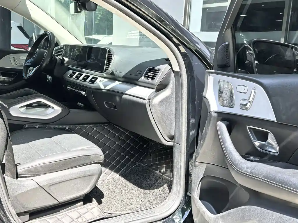 Mercedes-Benz GLE Coupe — миниатюра 15