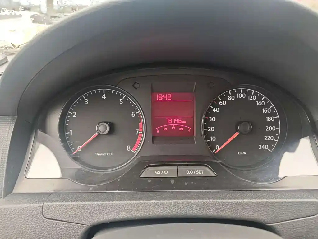 Volkswagen Santana — миниатюра 9