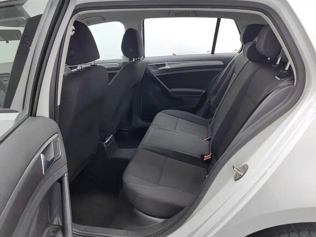 Volkswagen Golf — миниатюра 15