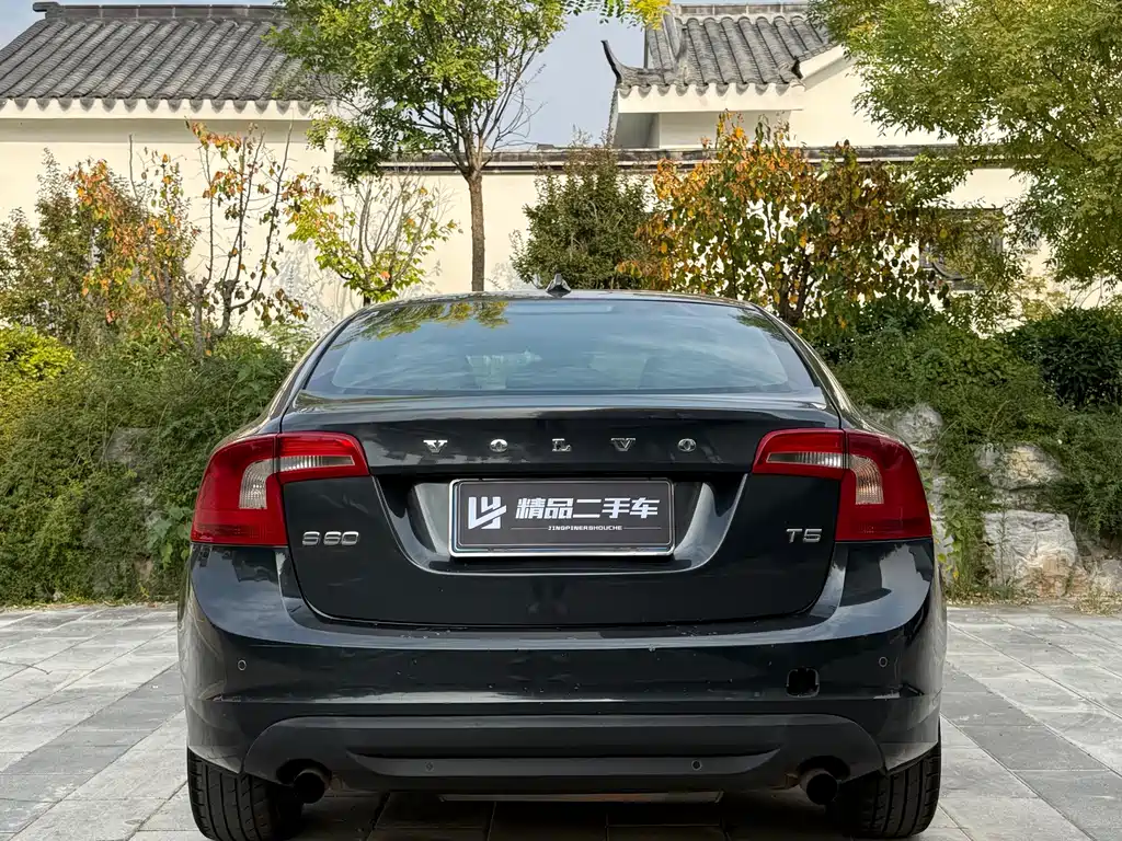 Volvo S60 (Import) — миниатюра 8