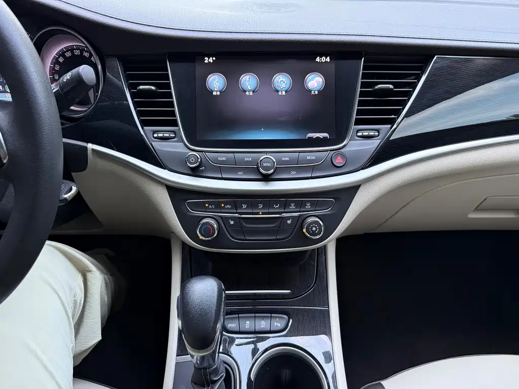 Buick Verano — миниатюра 17