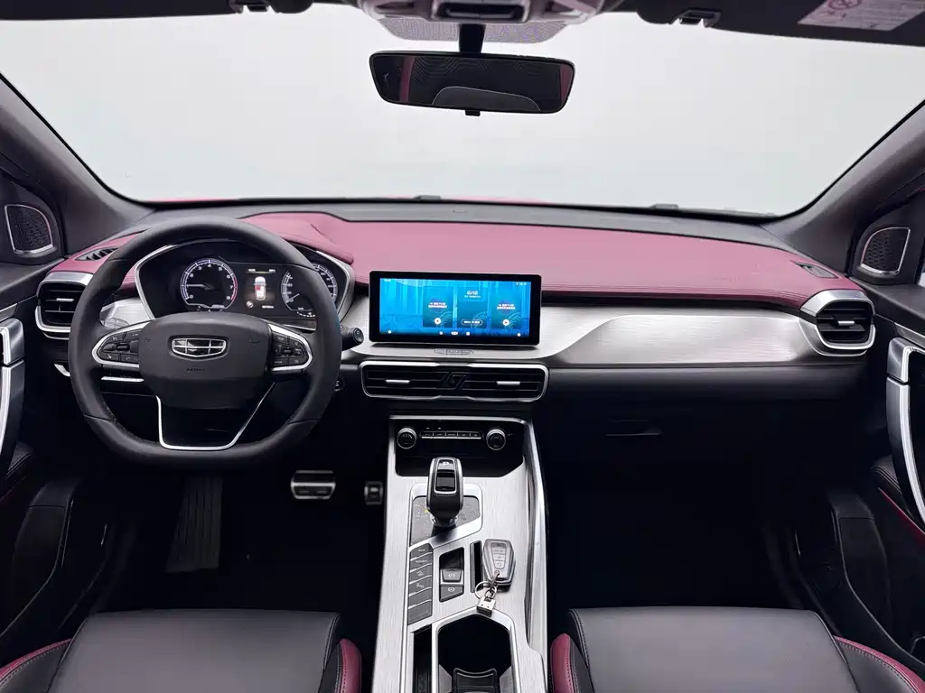 Geely Binyue — миниатюра 8