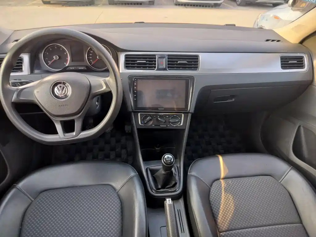 Volkswagen Santana — миниатюра 13