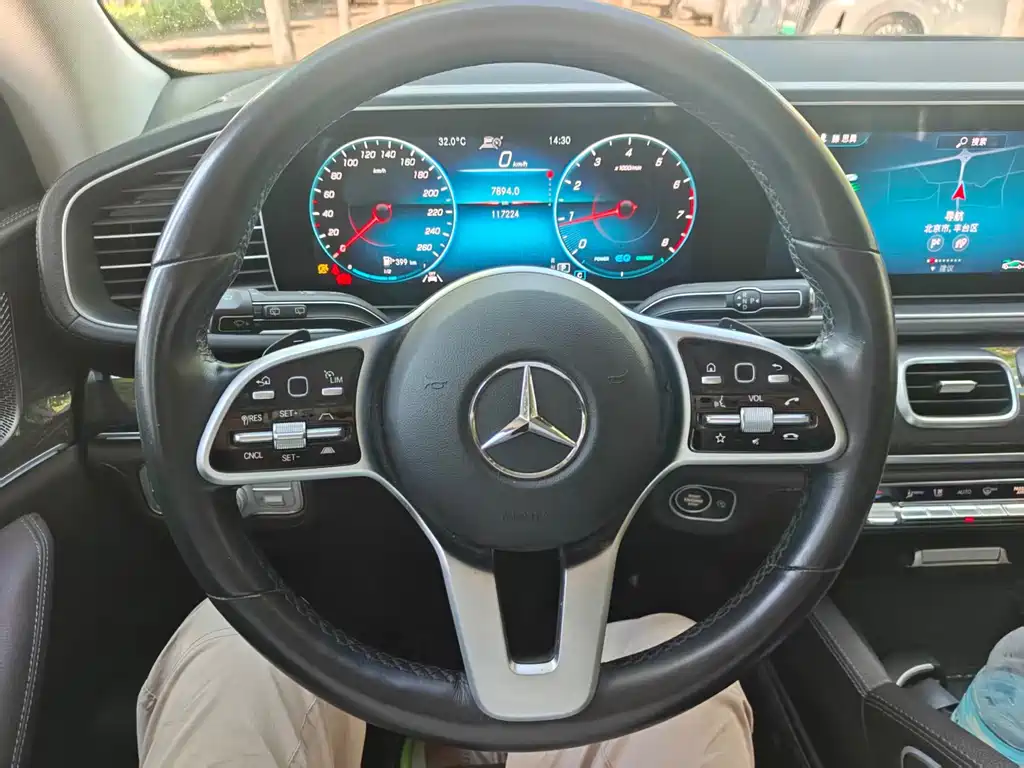 Mercedes-Benz GLS — миниатюра 2