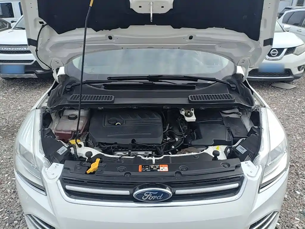 Ford Kuga — миниатюра 20
