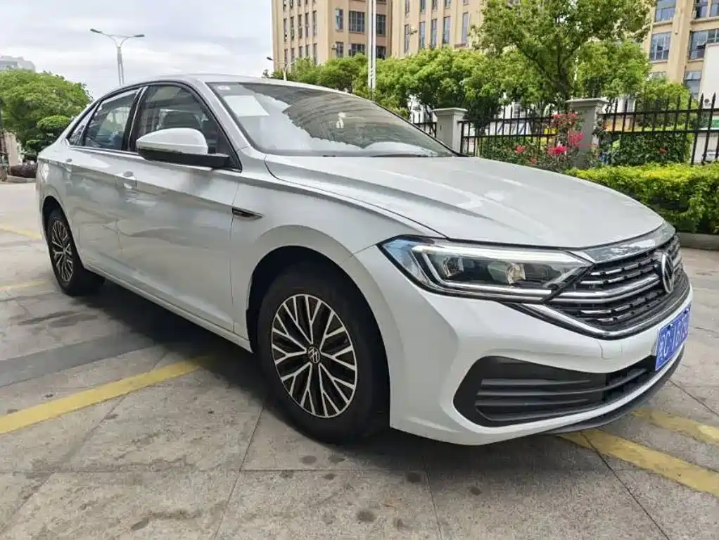 Volkswagen Sagitar — миниатюра 3