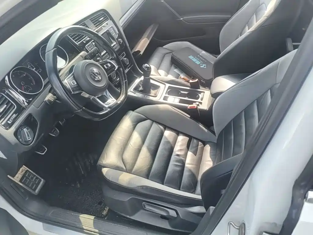 Volkswagen Golf — миниатюра 15