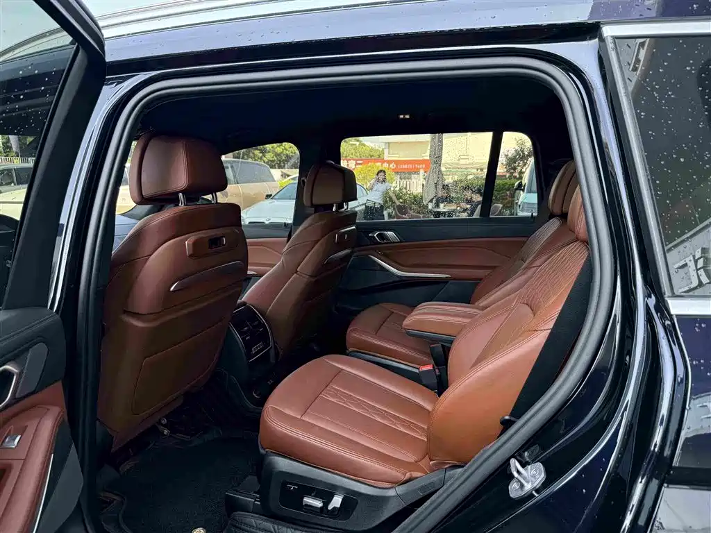 BMW X7 — миниатюра 9