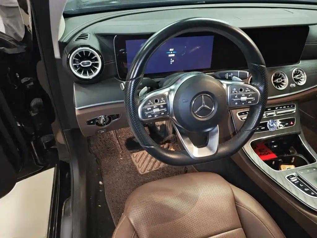 Mercedes-Benz E-Class — миниатюра 3