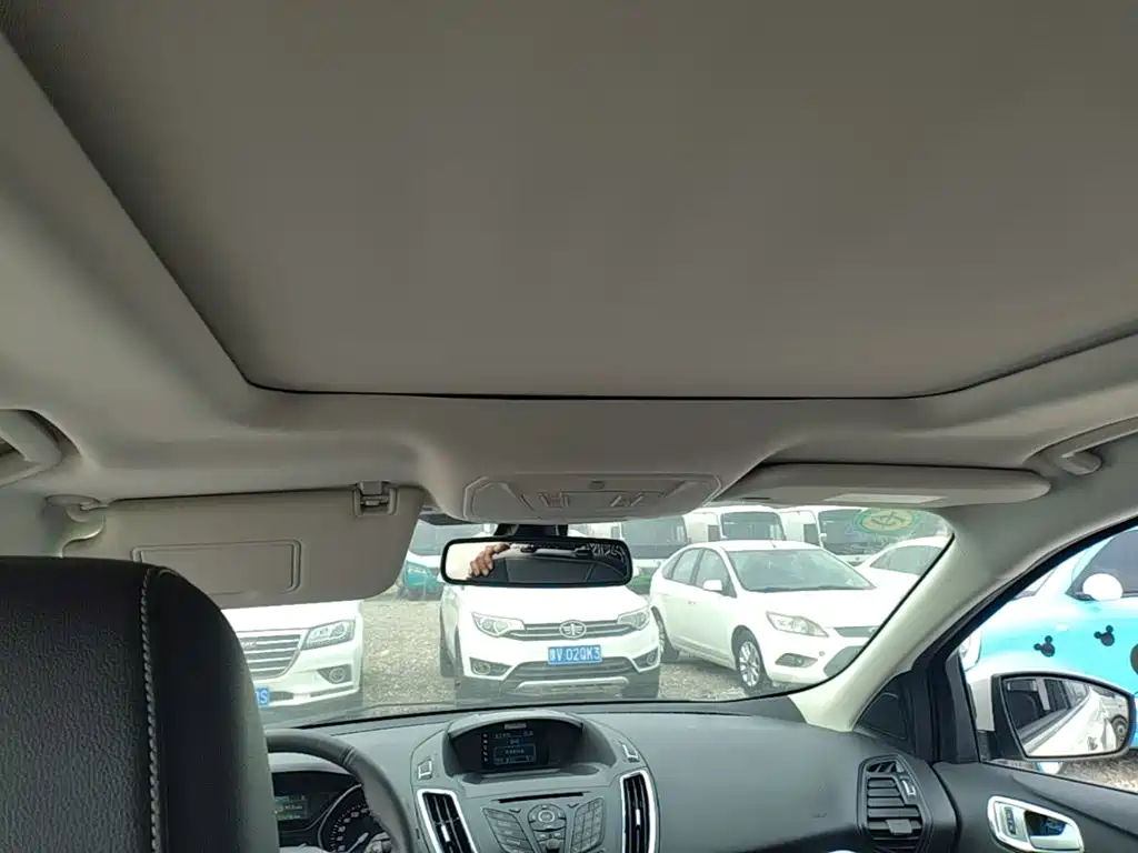 Ford Kuga — миниатюра 18