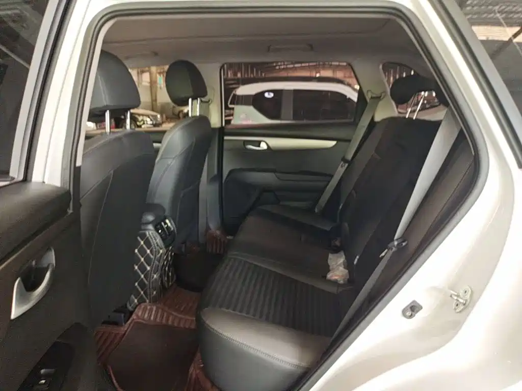 Kia Sportage — миниатюра 17
