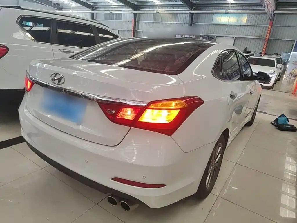 Hyundai Mistra — миниатюра 7