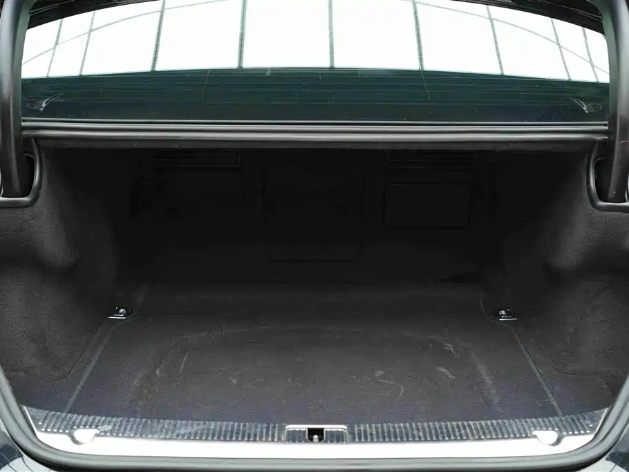 Audi A8 — миниатюра 40