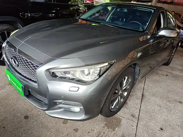 Infiniti Q50L