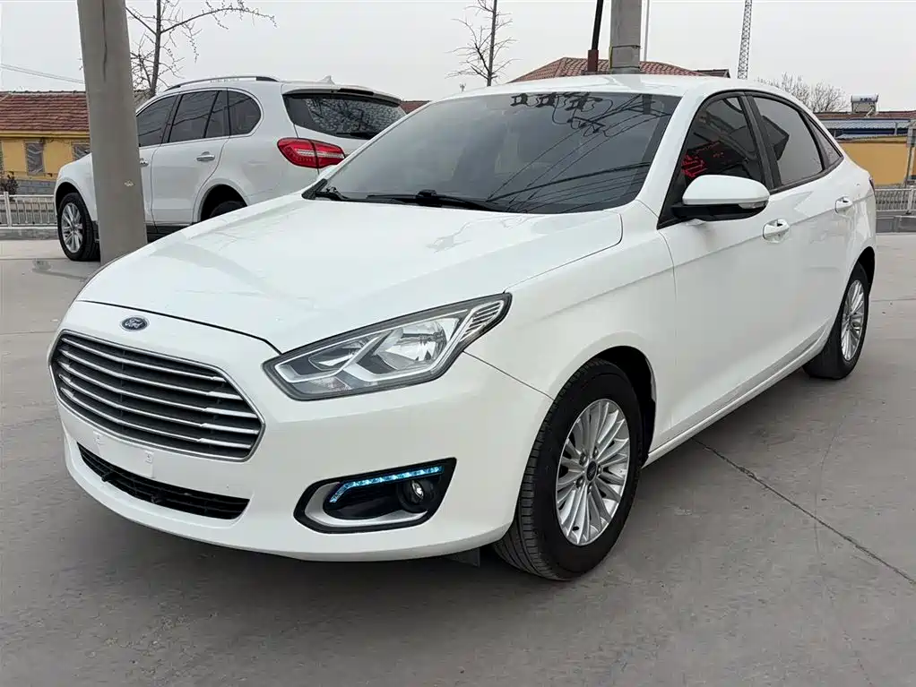 Ford Escort 2016