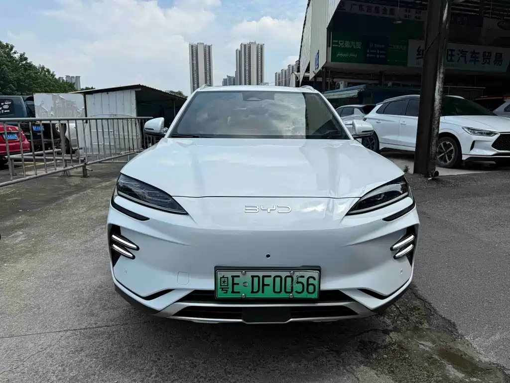 BYD PLUS New Energy — миниатюра 2